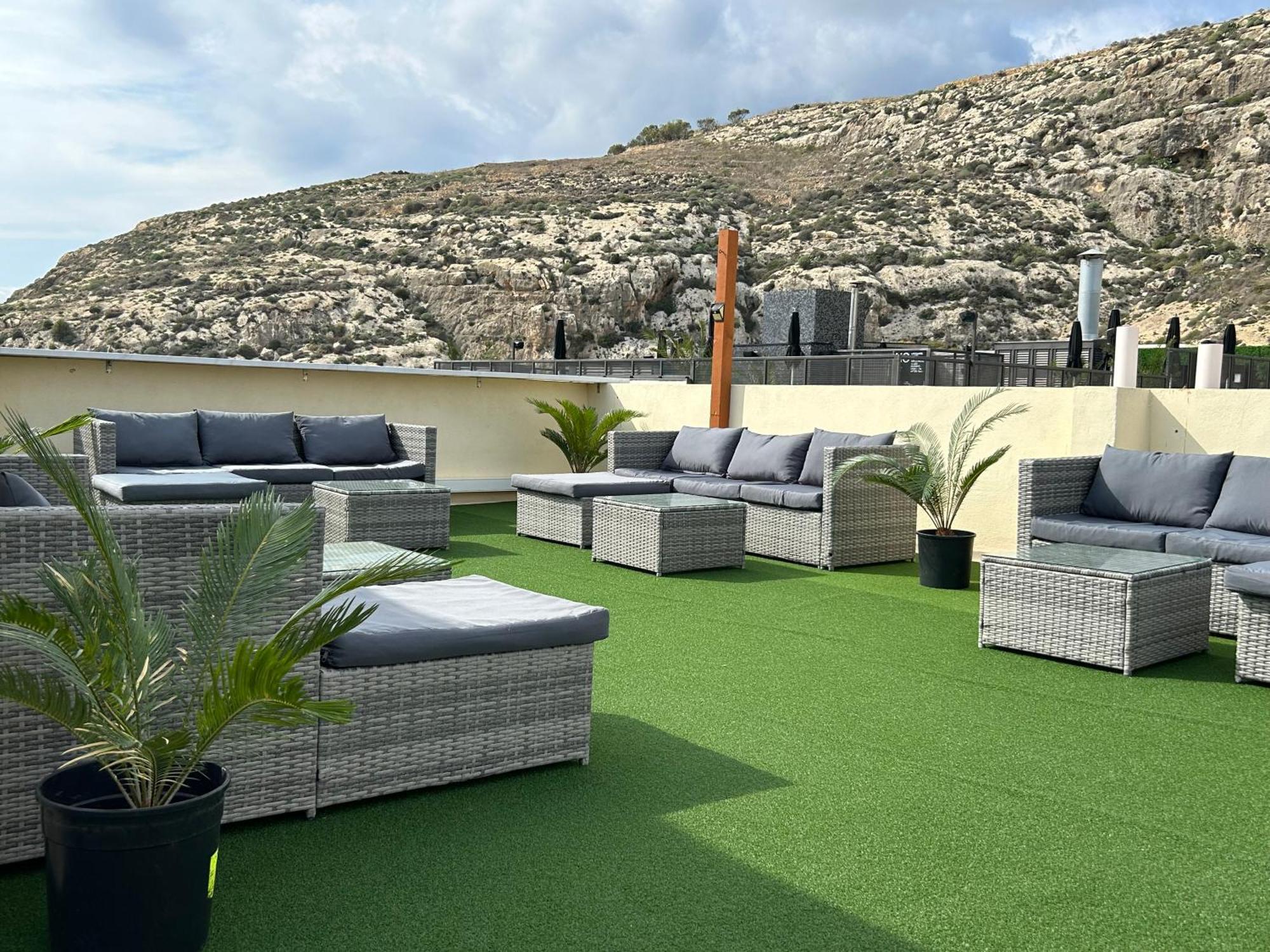 Arzella Apartments Xlendi Stylish Stay Near Beach Local Eats Exterior photo